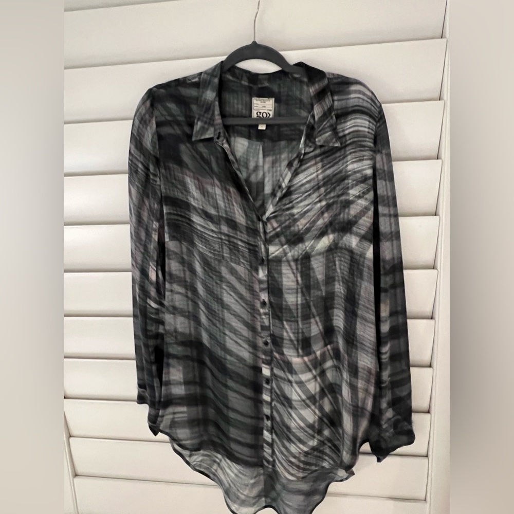 Beautiful Go Silk long tunic type silk top with beautiful design, size L